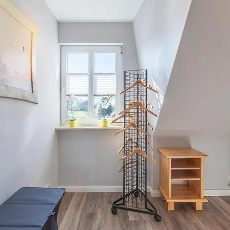 Fria Apartment *